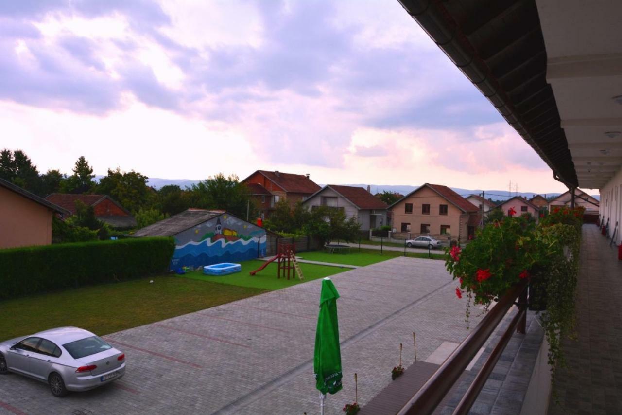 10 Apartments Novi Sad Exterior photo
